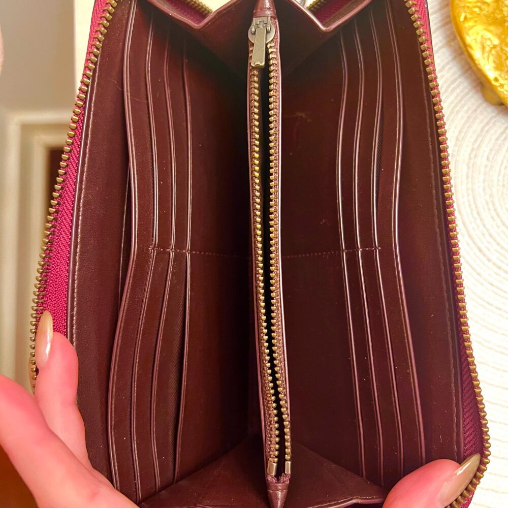 RARE COLOR! COACH Pink Metallic Pebble Leather Accordion Zip Wallet - Picture 10 of 11